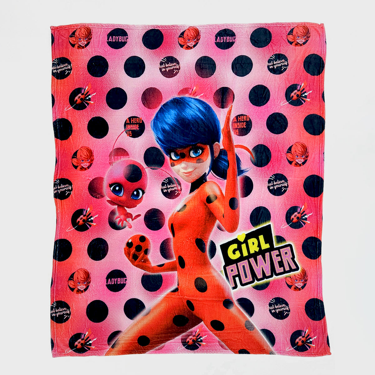 Cobertor Ligero Super Suave Matrimonial Diseños Providencia® Lady bug Girl Power