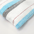 Frazada De Viaje Artesanal Con Almohada Set De Descanso Azul / blanco