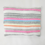 Frazada De Viaje Artesanal Con Almohada Set De Descanso Rosa / blanco