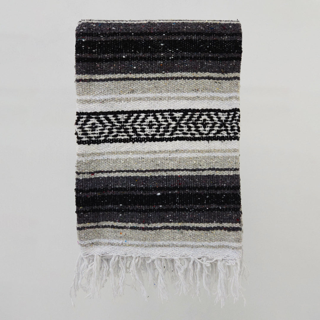 Falsa Artesanal 1.90m X 1.20m Cobija Multiusos Mexicana Gris