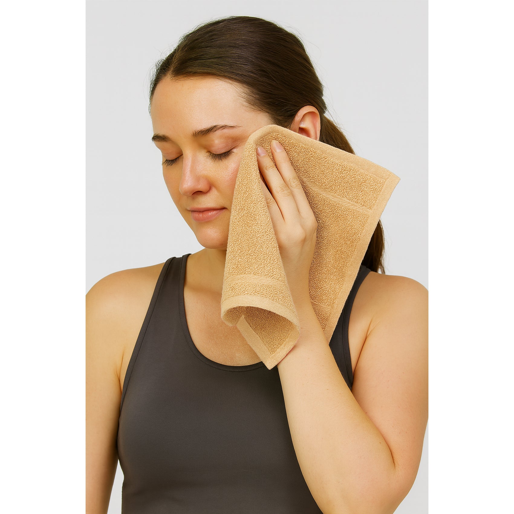 Toalla Facial Económica Para Viaje Ó Gimnasio 30cmx32cm Camel
